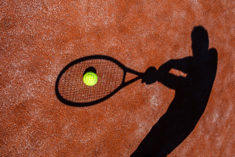Cours de tennis : est-ce indispensable pour progresser ?