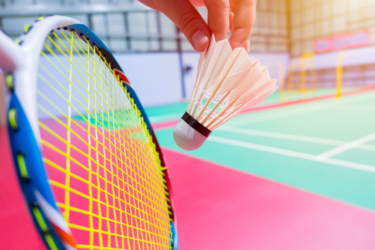 Comment jouer au badminton