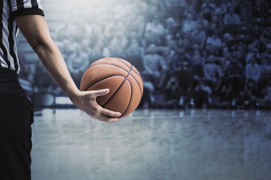 Quelle est la durée totale d’un match de basket avec les temps morts ?