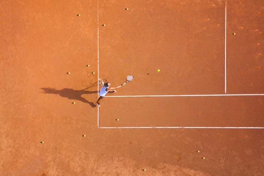 Terrain de tennis : comment bien choisir son court ?